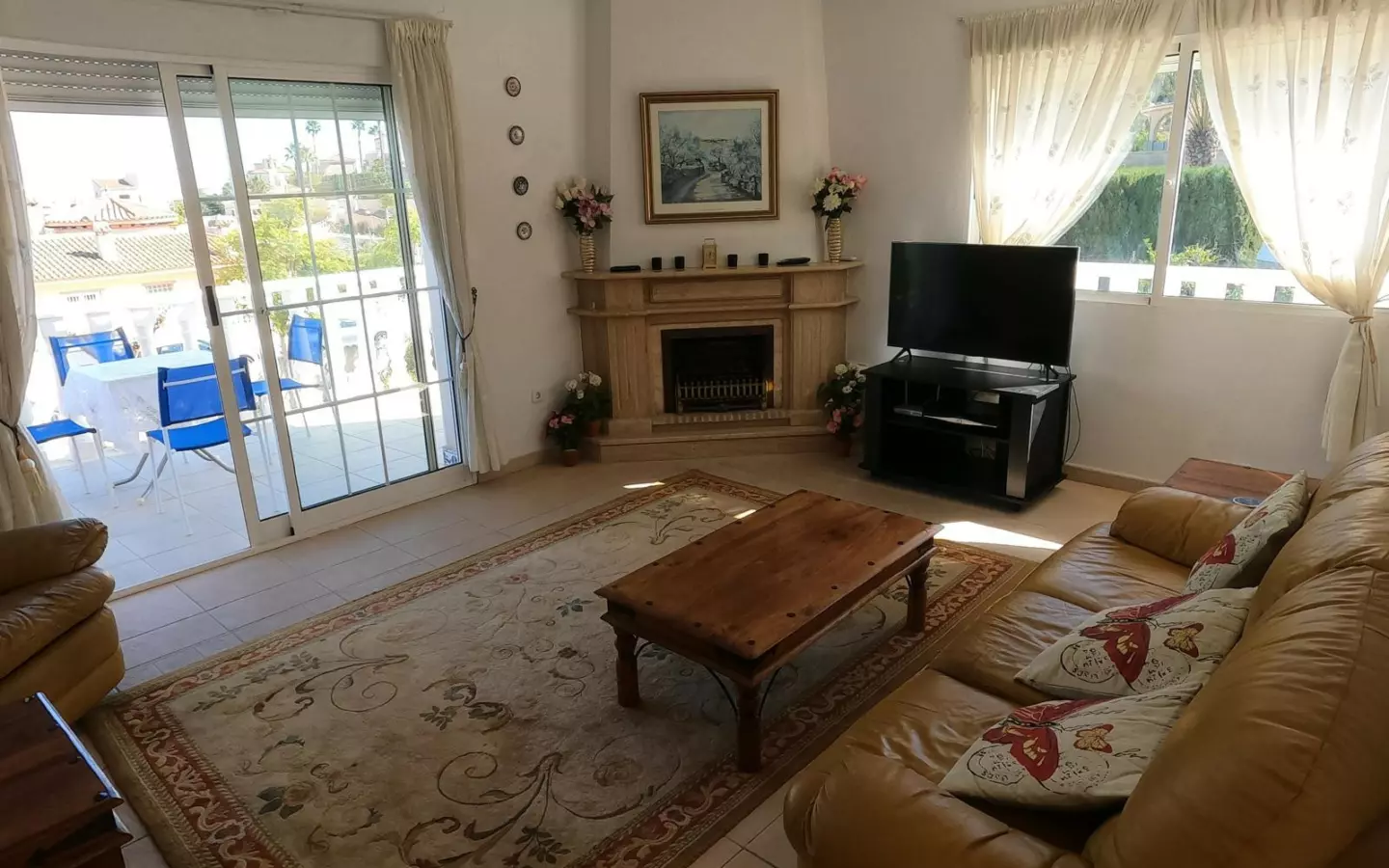 4-bedroom Villa In Algorfa, Spain (254 M²)