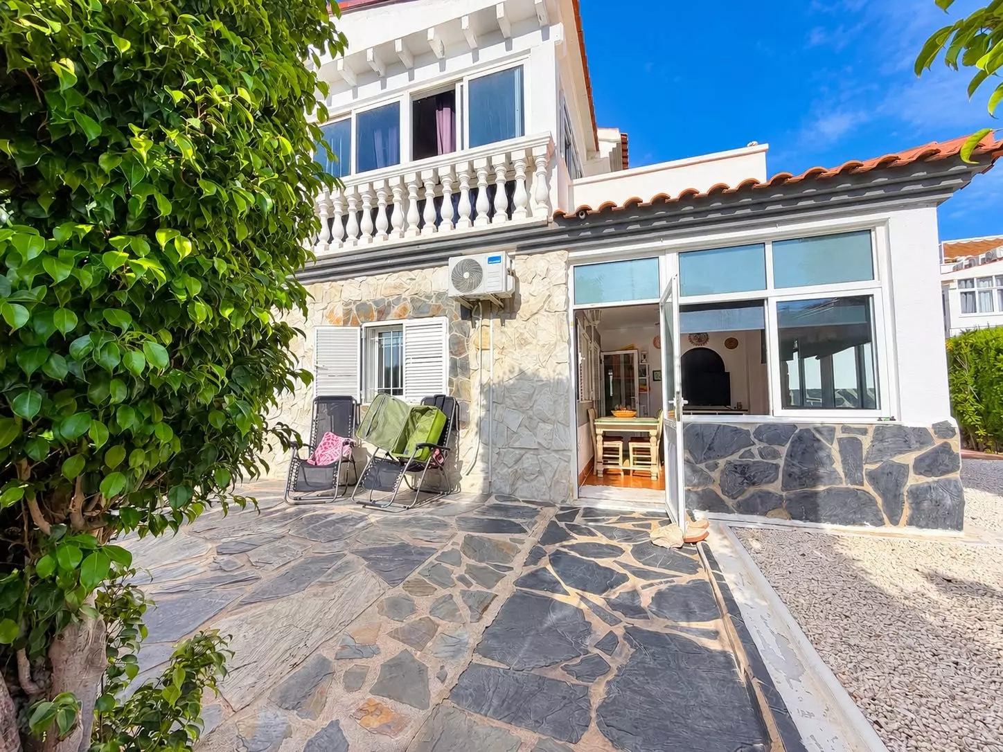 3-bedroom Town House In Alicante, Spain (105 M²)