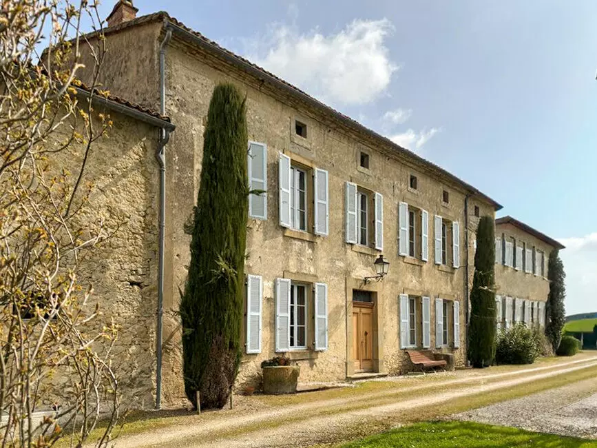 6-bedroom Country House (495 M²)