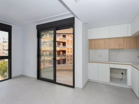 2-bedroom Apartment In Torrevieja, Spain (86 M²)