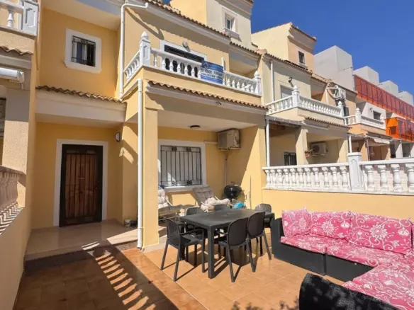 3-bedroom Town House In Orihuela, Spain (140 M²)