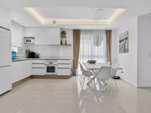 2-bedroom Apartment In Rojales, Spain (82 M²)