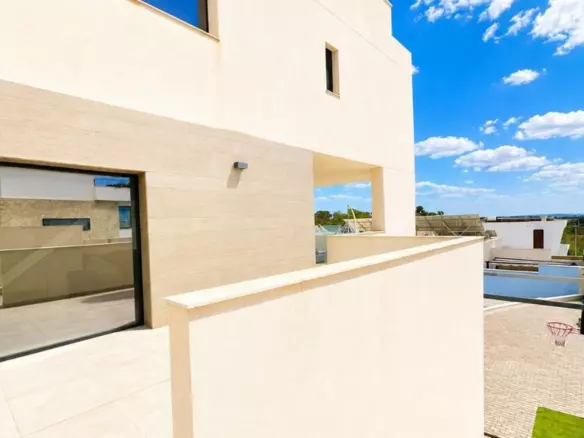 4-bedroom Villa In Benijofar, Spain (319 M²)