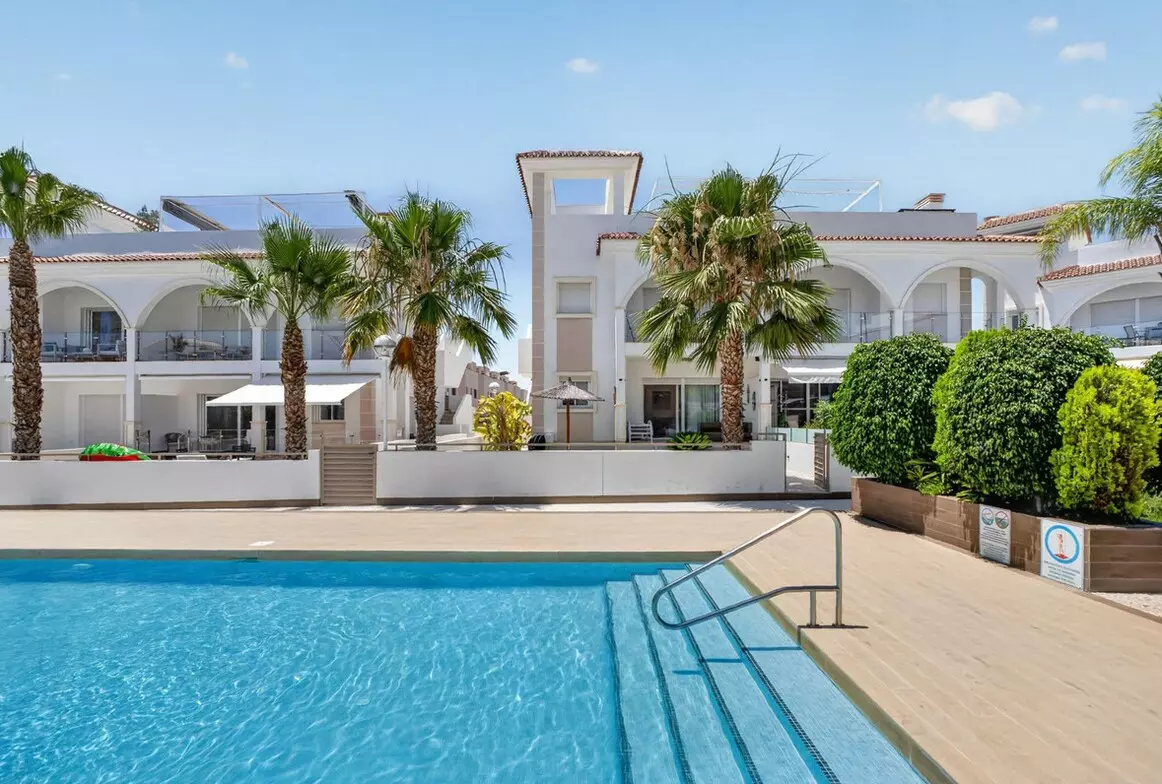 2-bedroom Apartment In Rojales, Spain (82 M²)