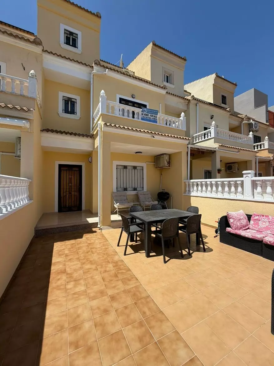 x-6c3e74cd9eb6402cea0e5289-6a9b67 3-bedroom Town House In Orihuela, Spain (140 M²)