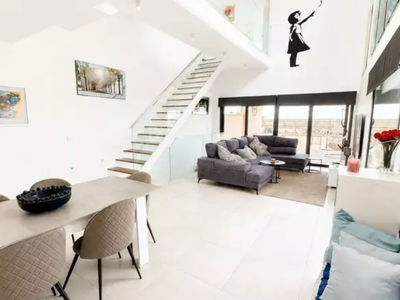 4-bedroom Villa In Benijofar, Spain (319 M²)