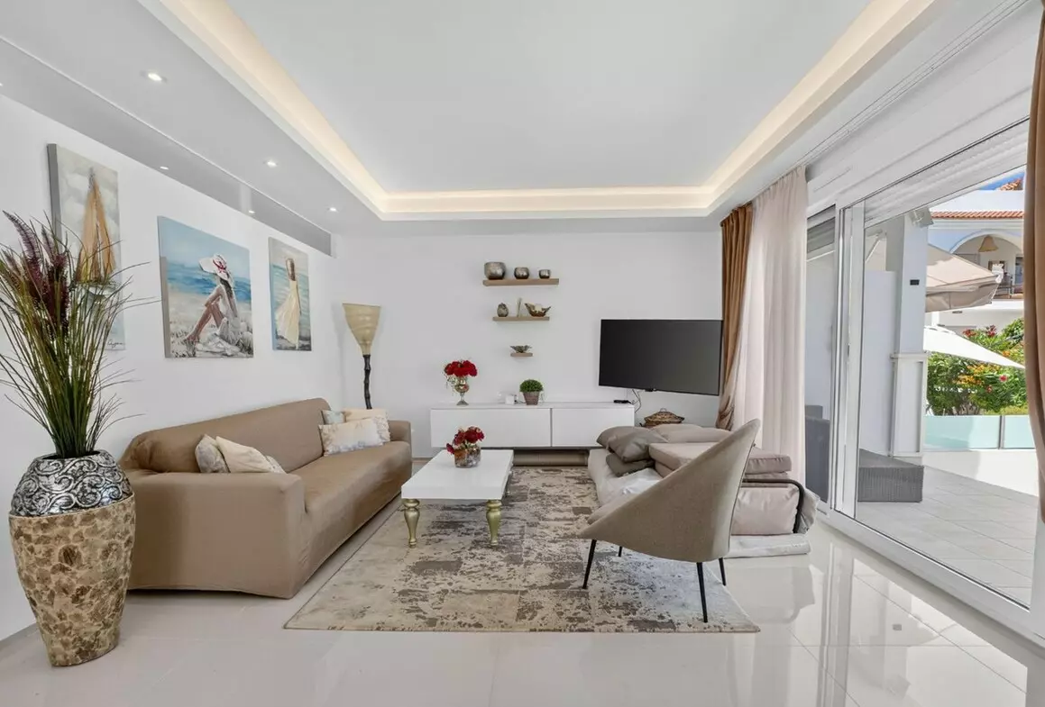 2-bedroom Apartment In Rojales, Spain (82 M²)