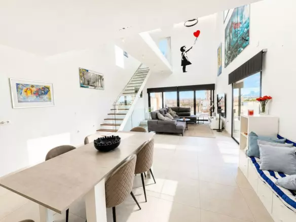 4-bedroom Villa In Benijofar, Spain (319 M²)