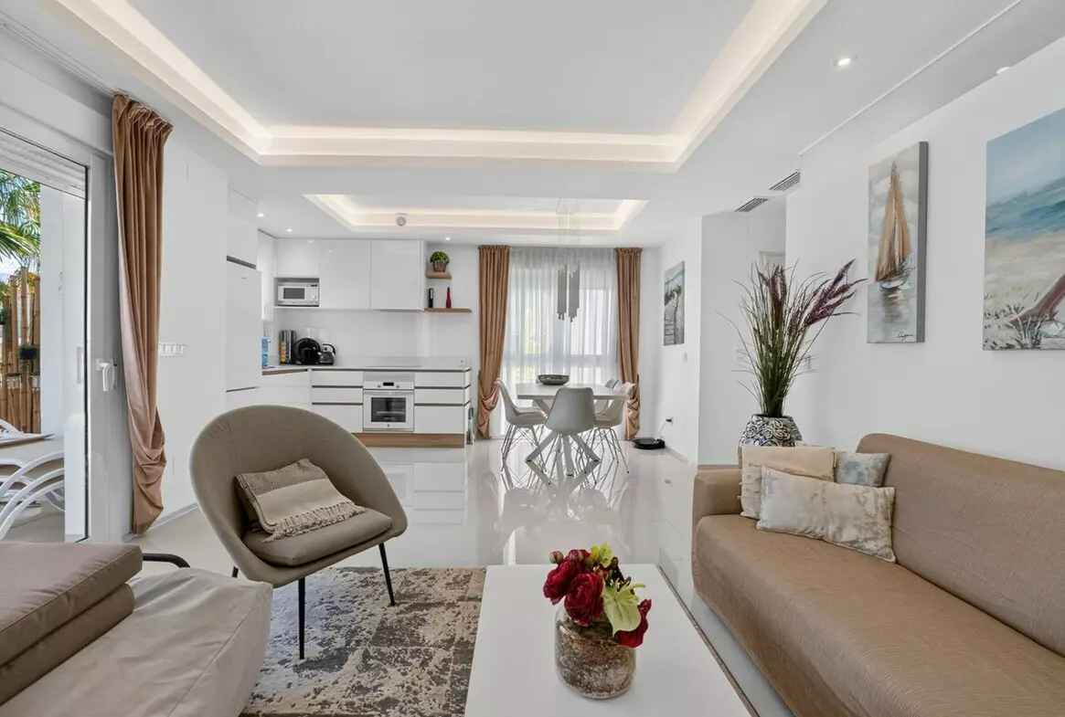 2-bedroom Apartment In Rojales, Spain (82 M²)