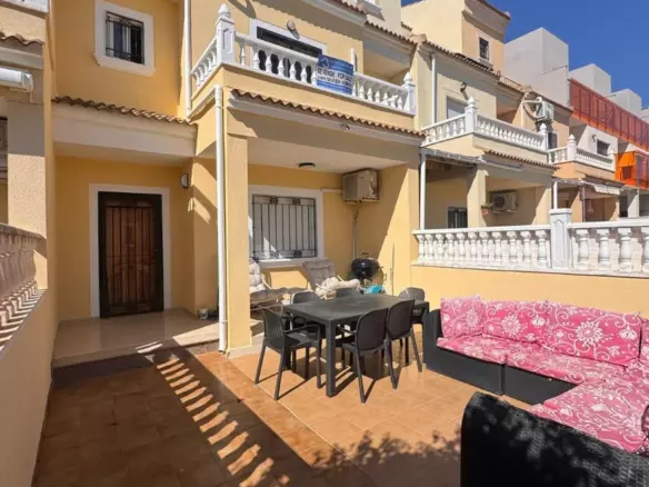 3-bedroom Town House In Orihuela, Spain (140 M²)