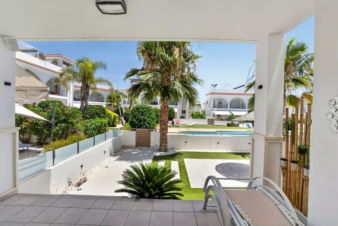 2-bedroom Apartment In Rojales, Spain (82 M²)