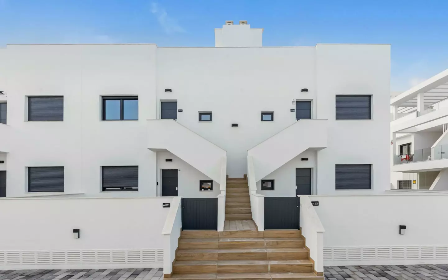 2-bedroom Penthouse In Torrevieja, Spain (72 M²)