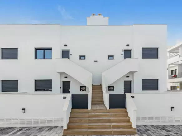 2-bedroom Penthouse In Torrevieja, Spain (72 M²)