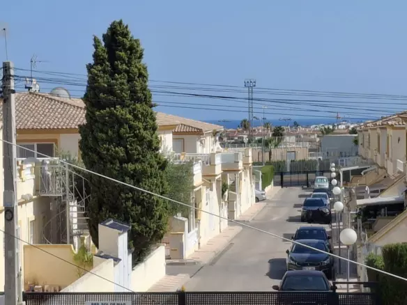 3-bedroom Town House In Orihuela Costa, Spain (63 M²)