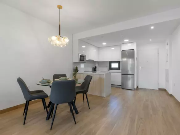 2-bedroom Penthouse In Torrevieja, Spain (72 M²)