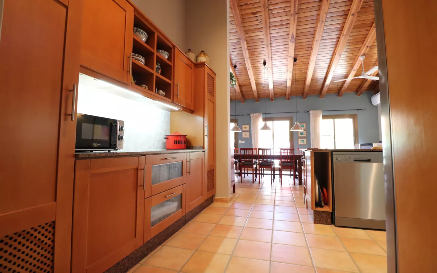 7-bedroom Country House In Catral, Spain (396 M²)