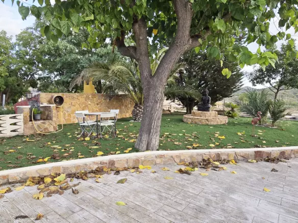 En Venta Chalet En Petrer (alicante) Zona UrbanizaciÓn Loma BadÁ