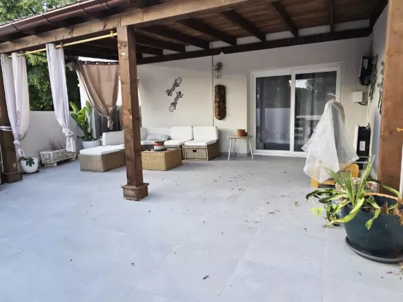 En Venta Chalet En Petrer (alicante) Zona UrbanizaciÓn Loma BadÁ