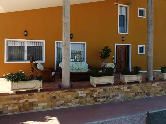 4-bedroom Country House In Orihuela, Spain (495 M²)