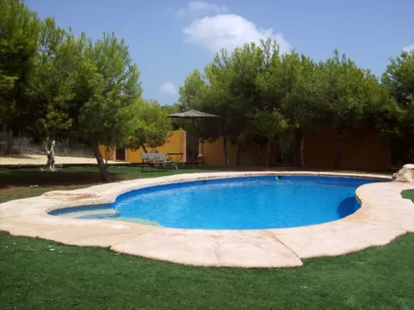 4-bedroom Country House In Ciudad Quesada, Spain (274 M²)