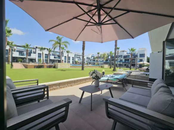 2-bedroom Apartment In Guardamar Del Segura, Spain (84 M²)