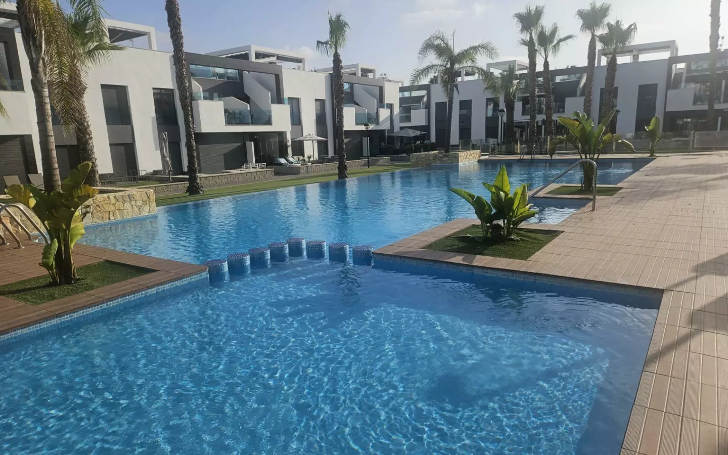 2-bedroom Apartment In Guardamar Del Segura, Spain (84 M²)