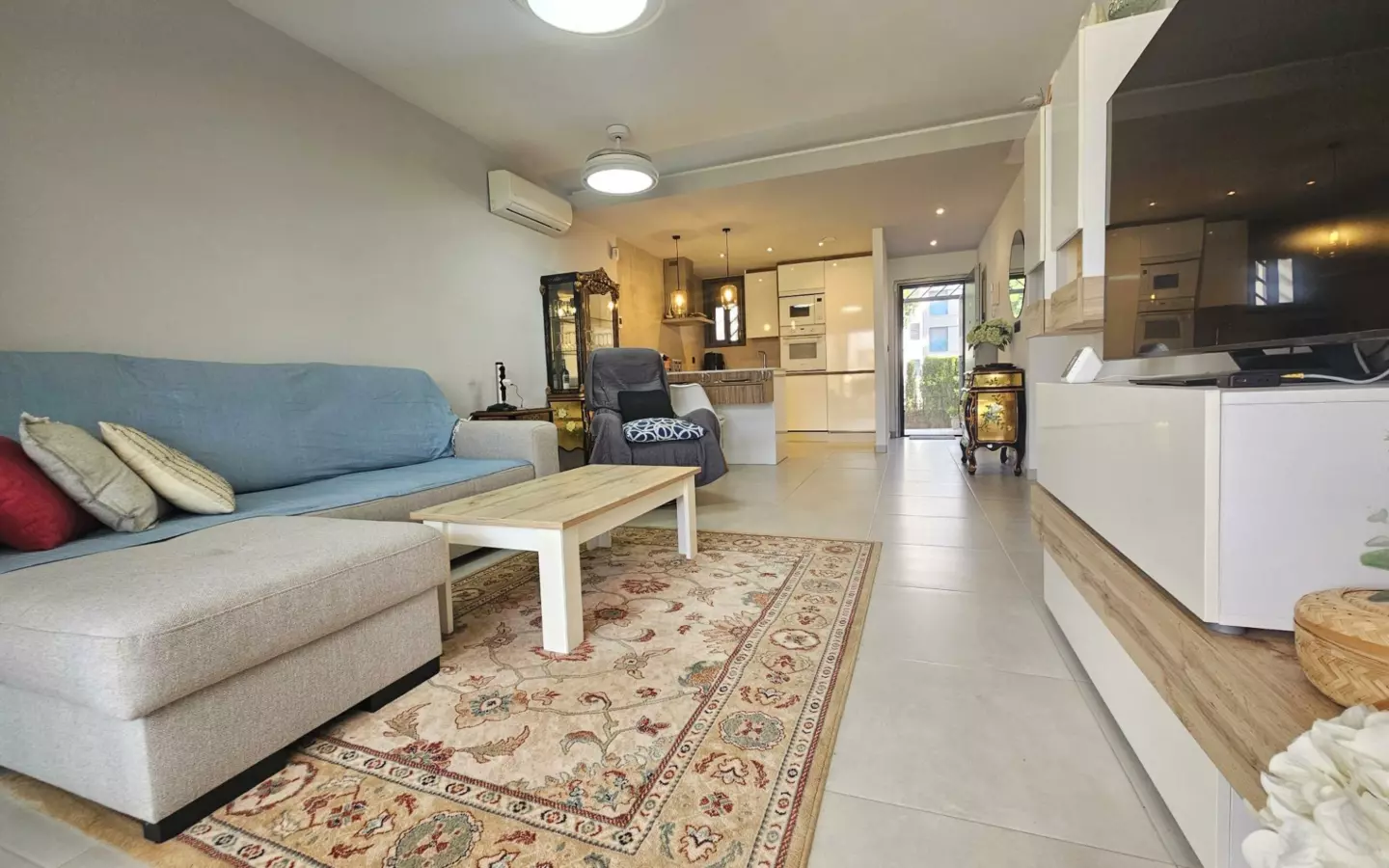 2-bedroom Apartment In Guardamar Del Segura, Spain (84 M²)