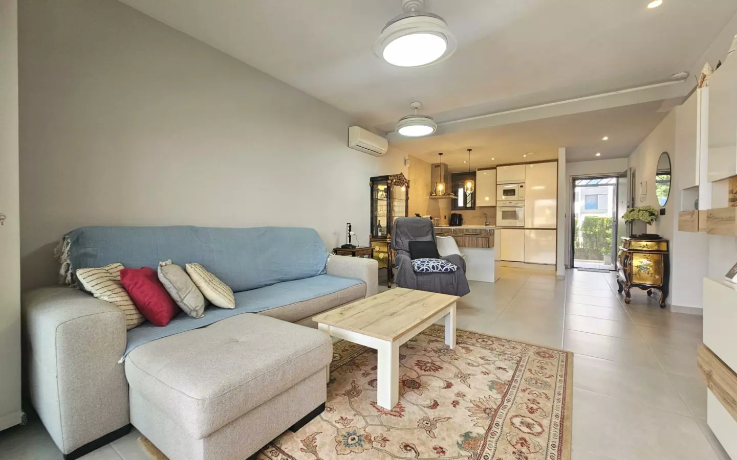 2-bedroom Apartment In Guardamar Del Segura, Spain (84 M²)