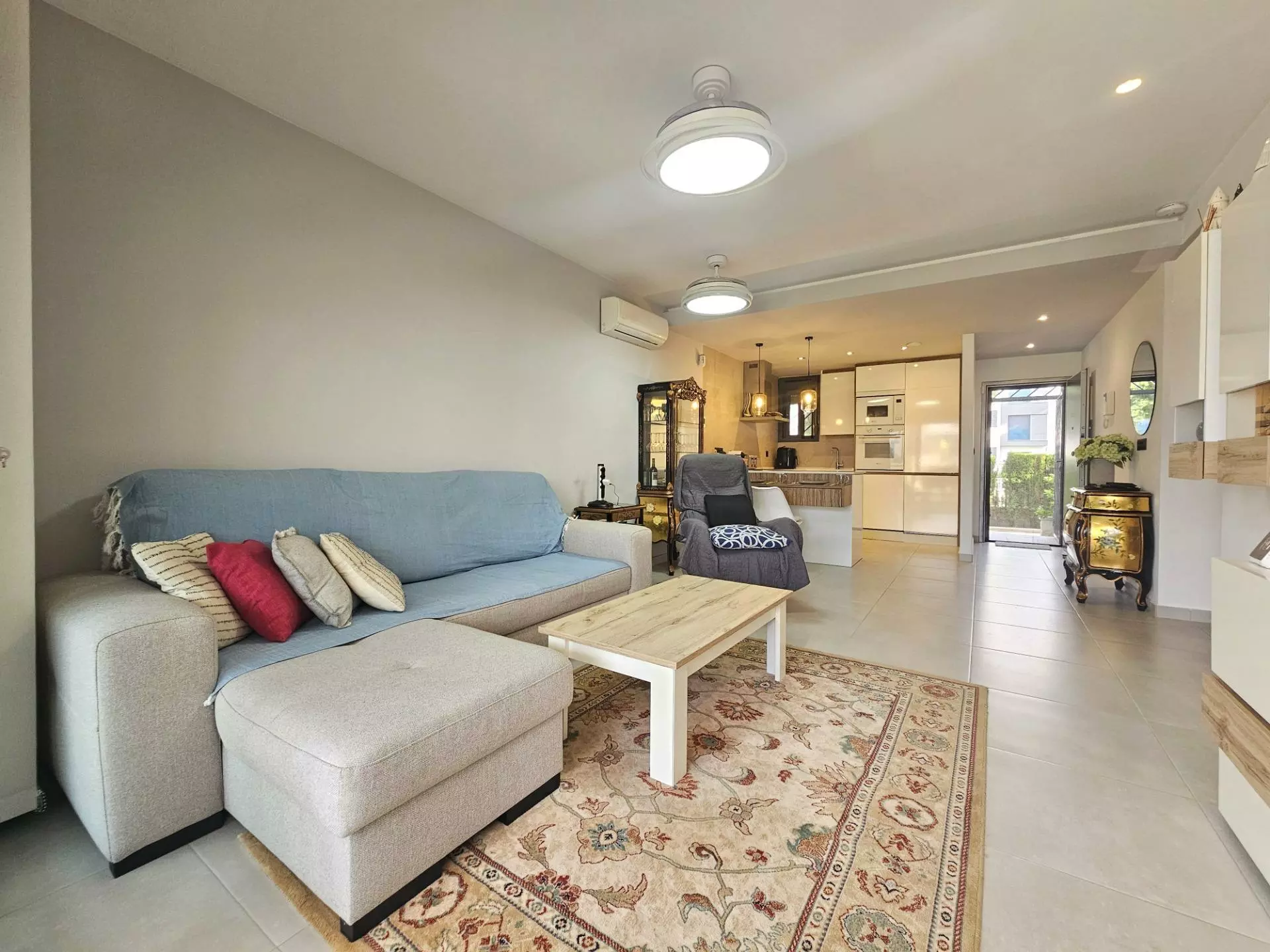 2-bedroom Apartment In Guardamar Del Segura, Spain (84 M²)