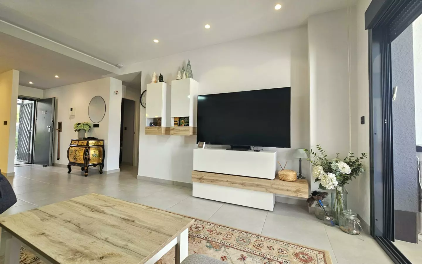 2-bedroom Apartment In Guardamar Del Segura, Spain (84 M²)