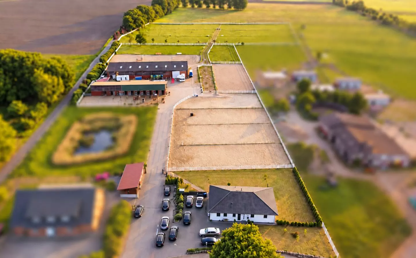 4-bedroom Property In Loxstedt, Germany (206 M²)