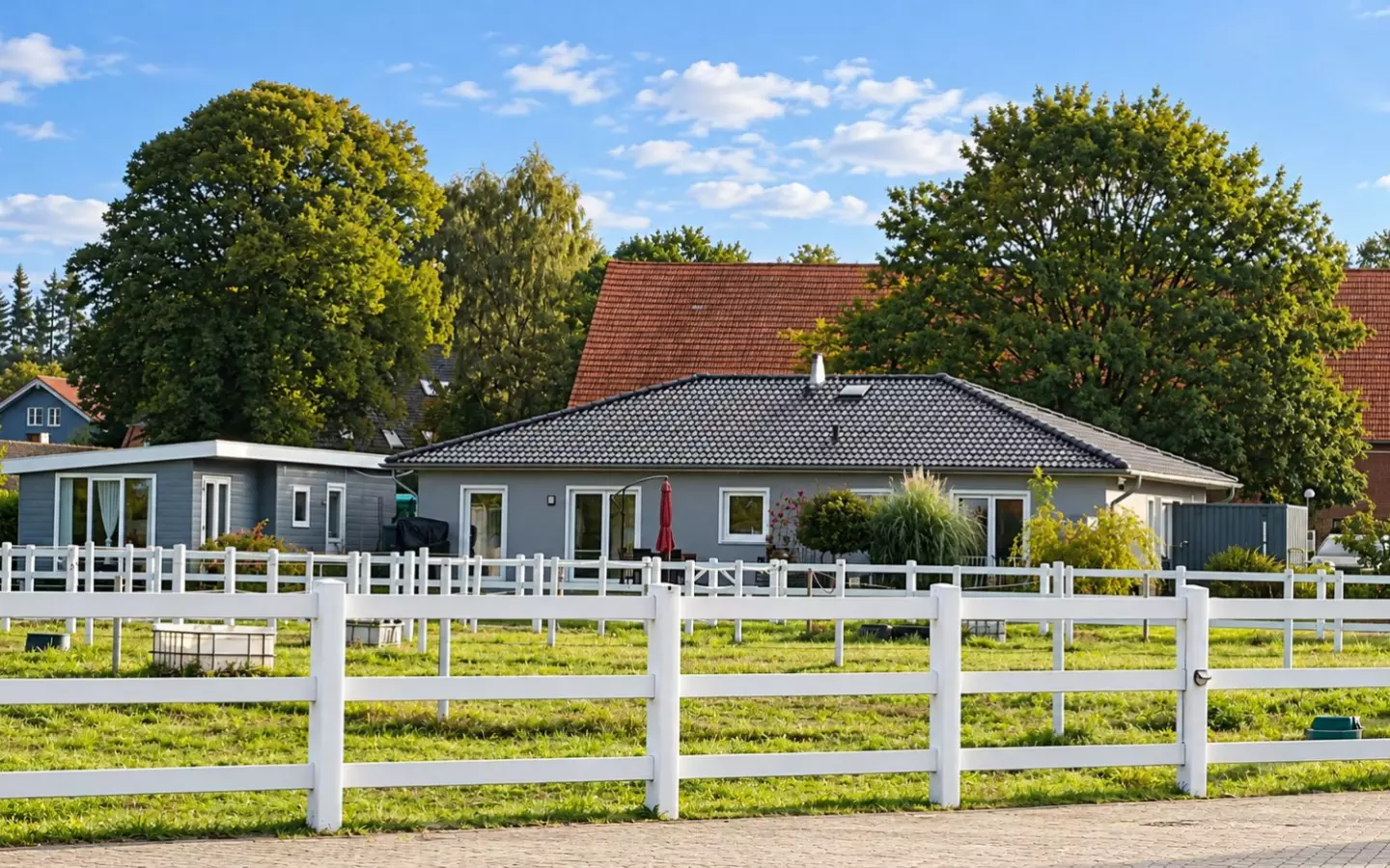 4-bedroom Property In Loxstedt, Germany (206 M²)