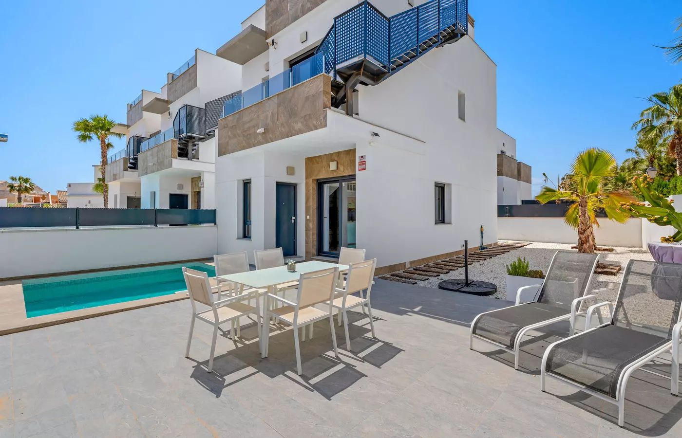 3-bedroom Villa In Torrevieja, Spain (105 M²)