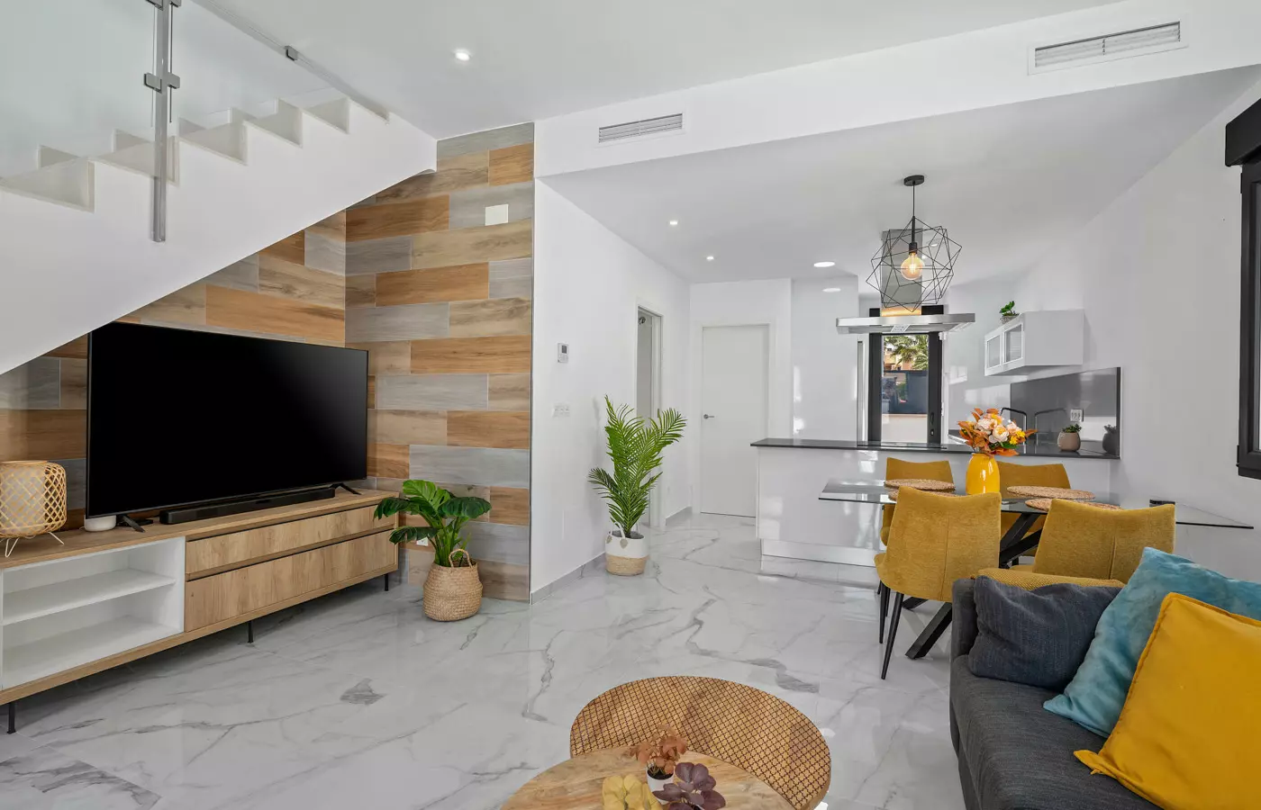 3-bedroom Villa In Torrevieja, Spain (105 M²)