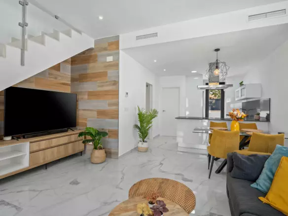 3-bedroom Villa In Torrevieja, Spain (105 M²)