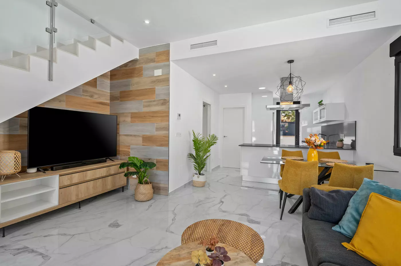 3-bedroom Villa In Torrevieja, Spain (105 M²)