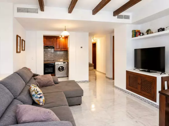 2-bedroom Property In Torrevieja, Spain (85 M²)