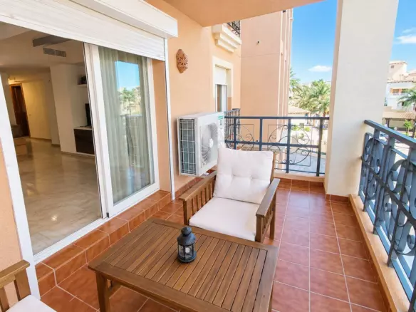 2-bedroom Property In Torrevieja, Spain (85 M²)