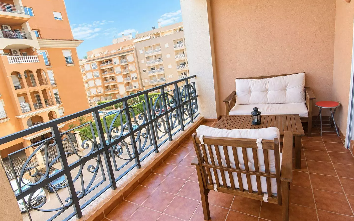 2-bedroom Property In Torrevieja, Spain (85 M²)