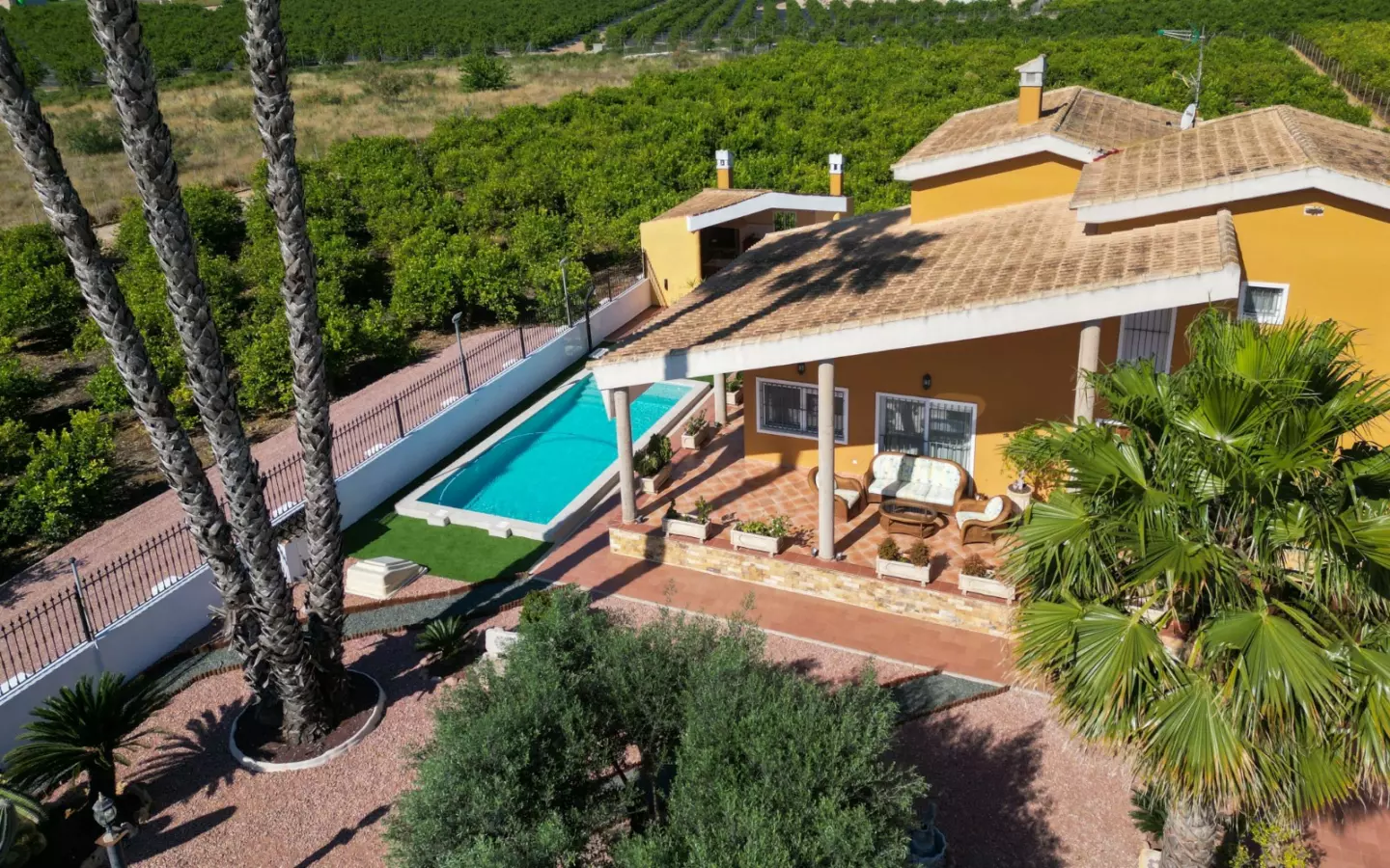 4-bedroom Country House In Orihuela, Spain (495 M²)