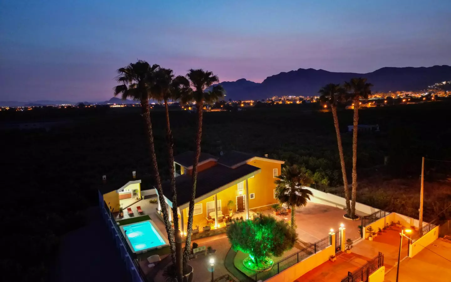 4-bedroom Country House In Orihuela, Spain (495 M²)