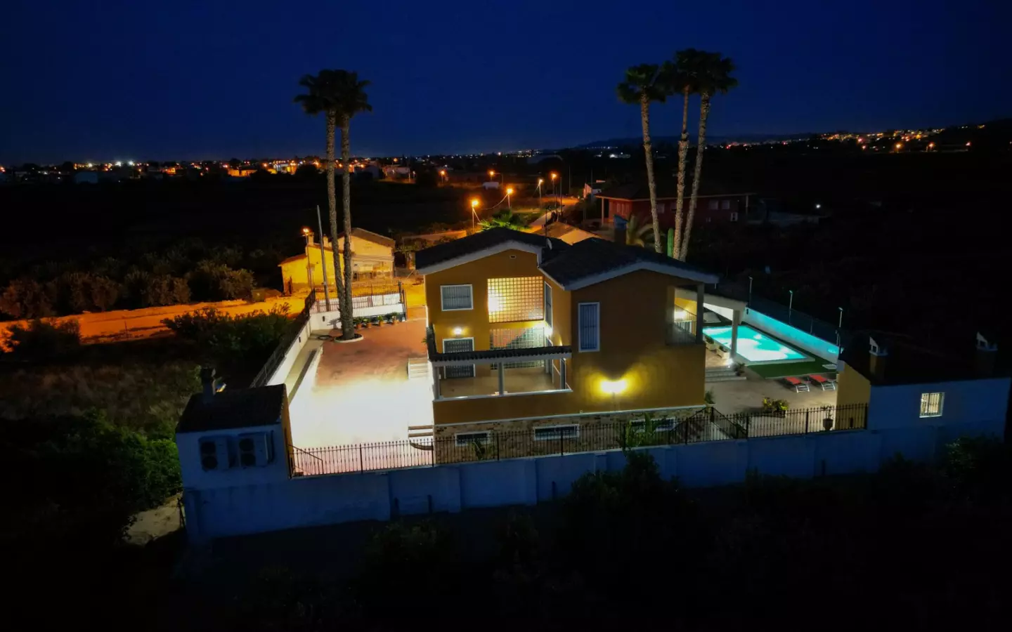 4-bedroom Country House In Orihuela, Spain (495 M²)