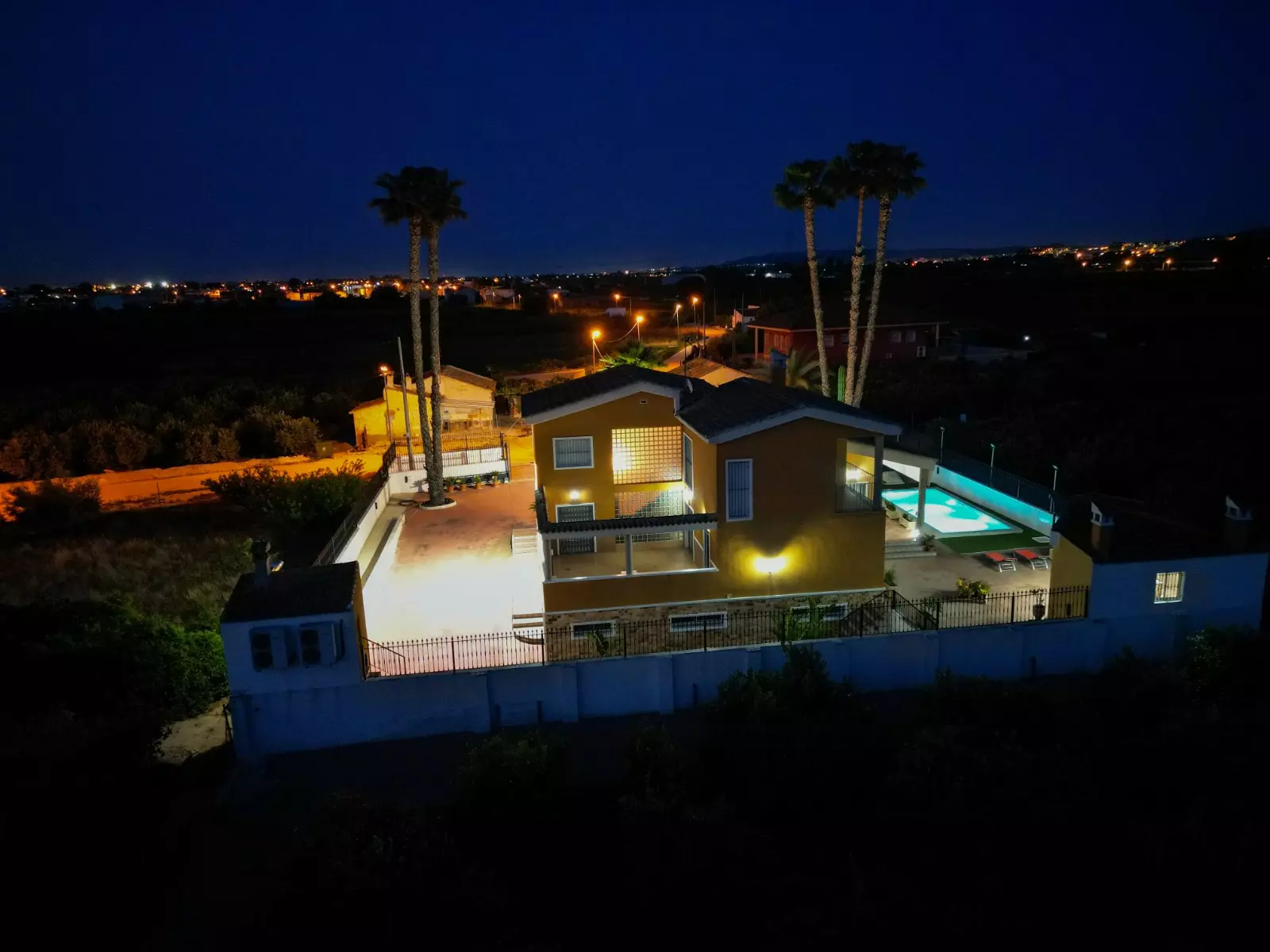 4-bedroom Country House In Orihuela, Spain (495 M²)