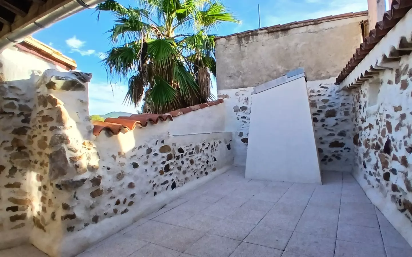2-bedroom House In Cessenon Sur Orb, France (55 M²)