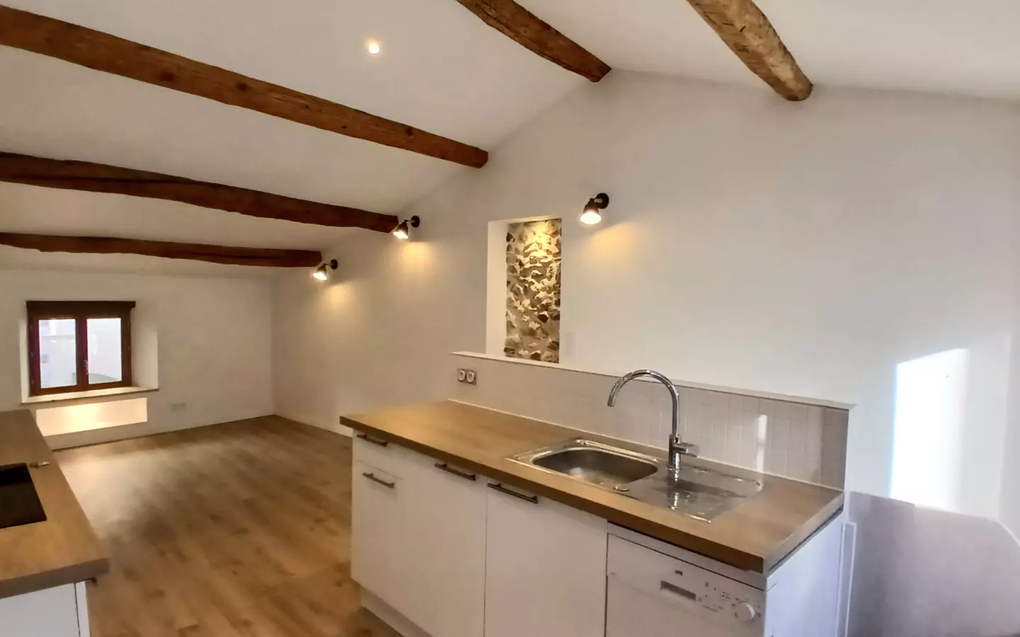 2-bedroom House In Cessenon Sur Orb, France (55 M²)