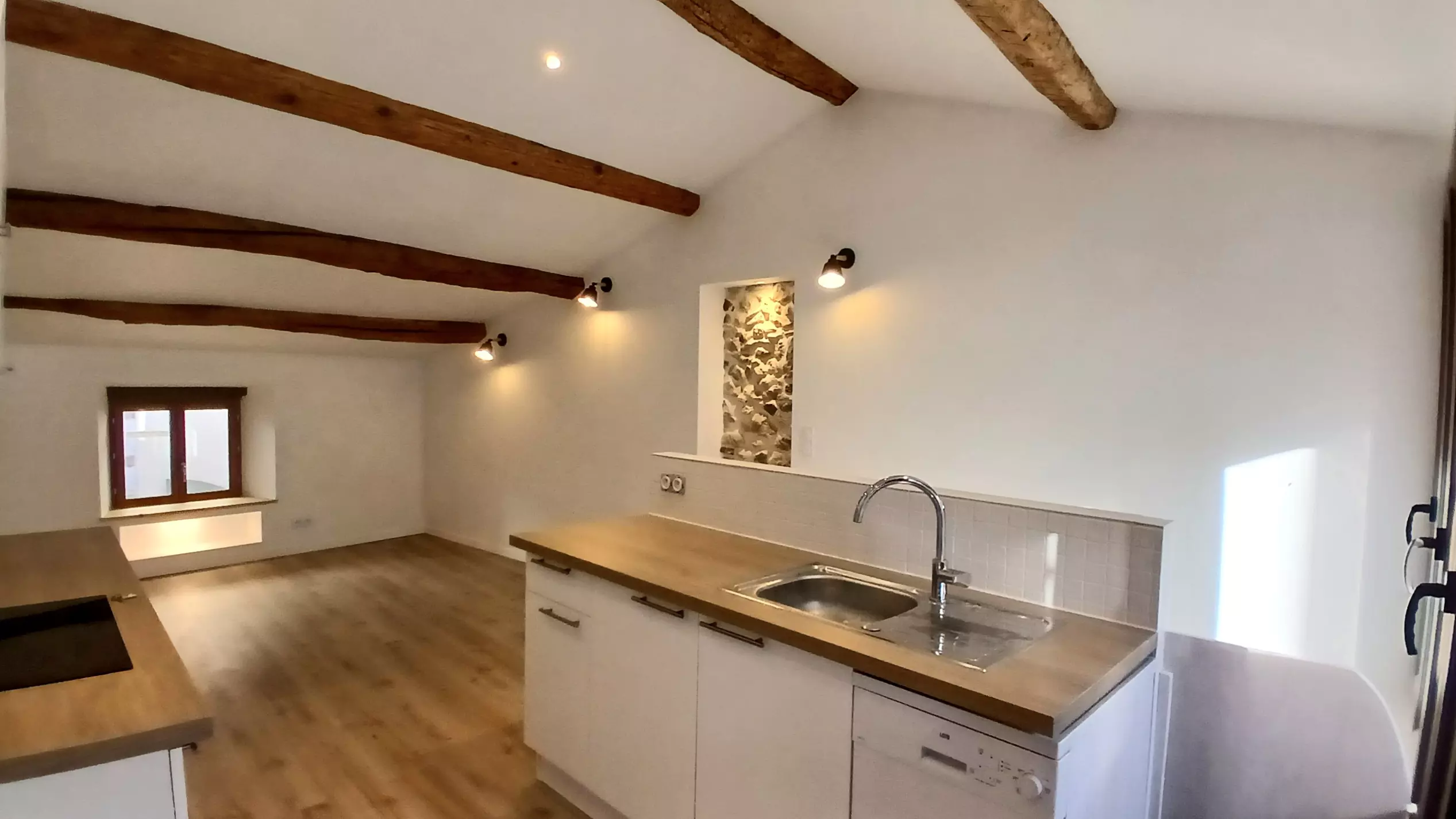 2-bedroom House In Cessenon Sur Orb, France (55 M²)