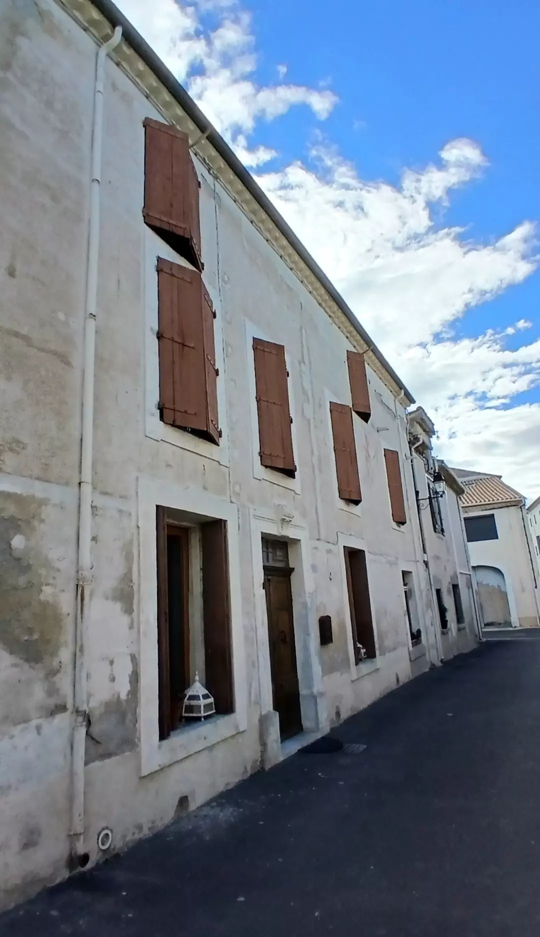 4-bedroom House In Capestang, France (143 M²)