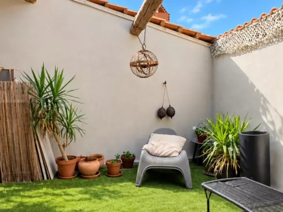 4-bedroom House In Capestang, France (143 M²)