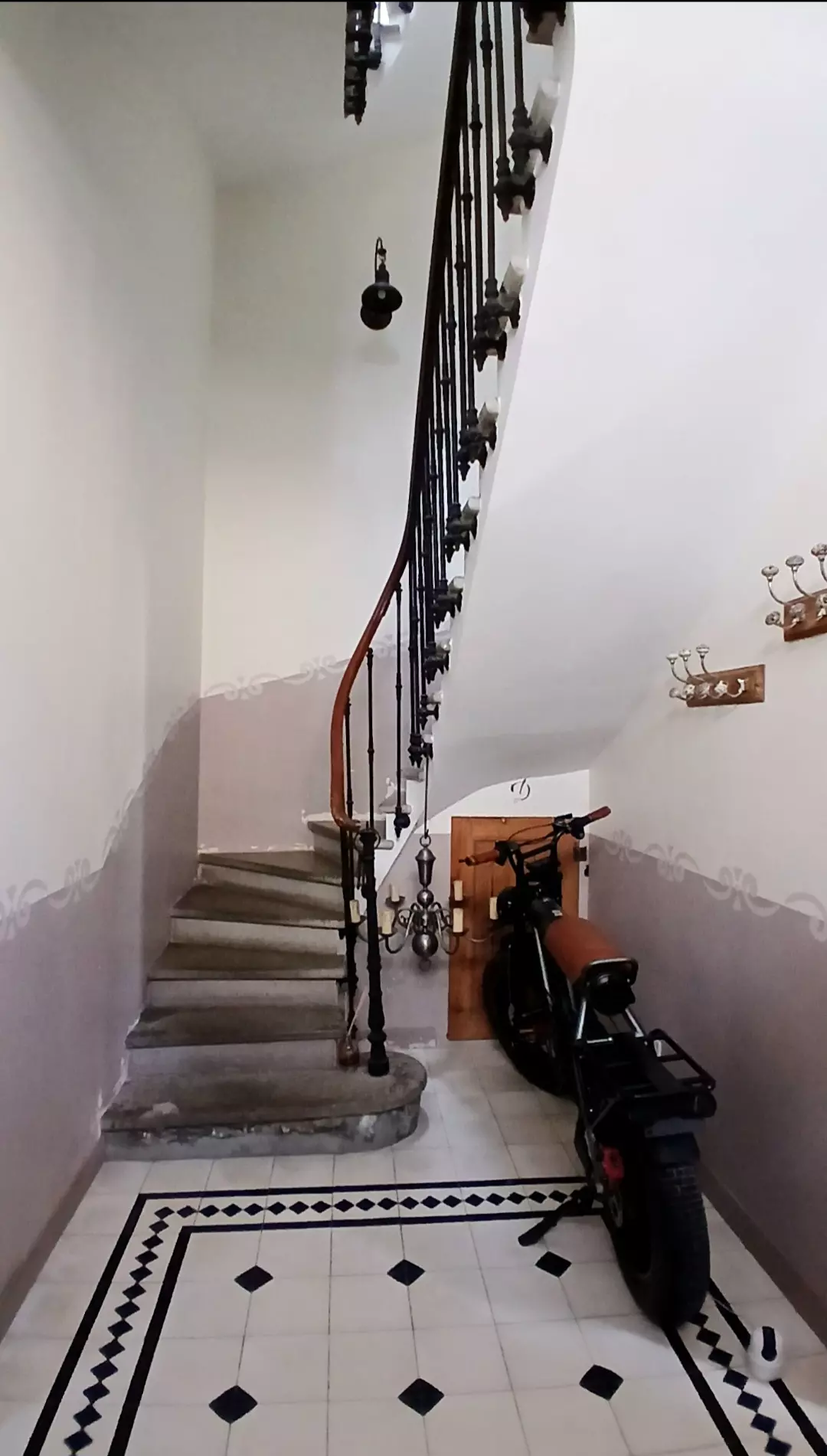 4-bedroom House In Capestang, France (143 M²)