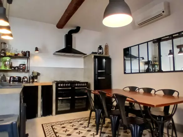 4-bedroom House In Capestang, France (143 M²)